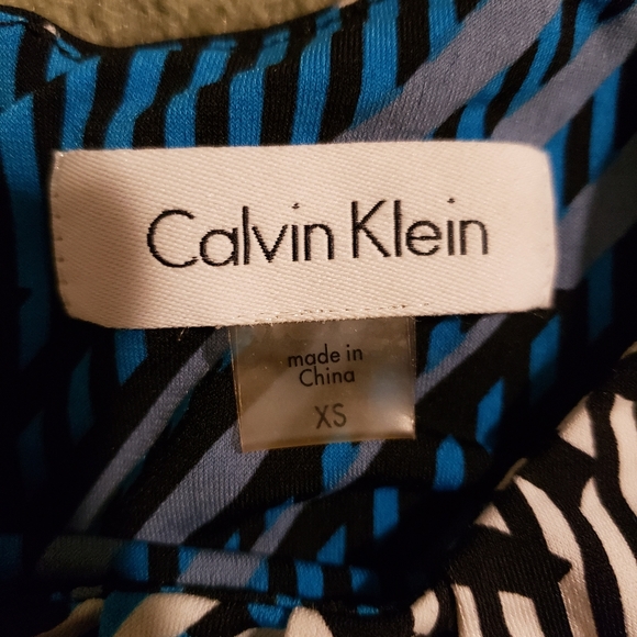 Calvin Klein very soft top - Picture 2 of 2